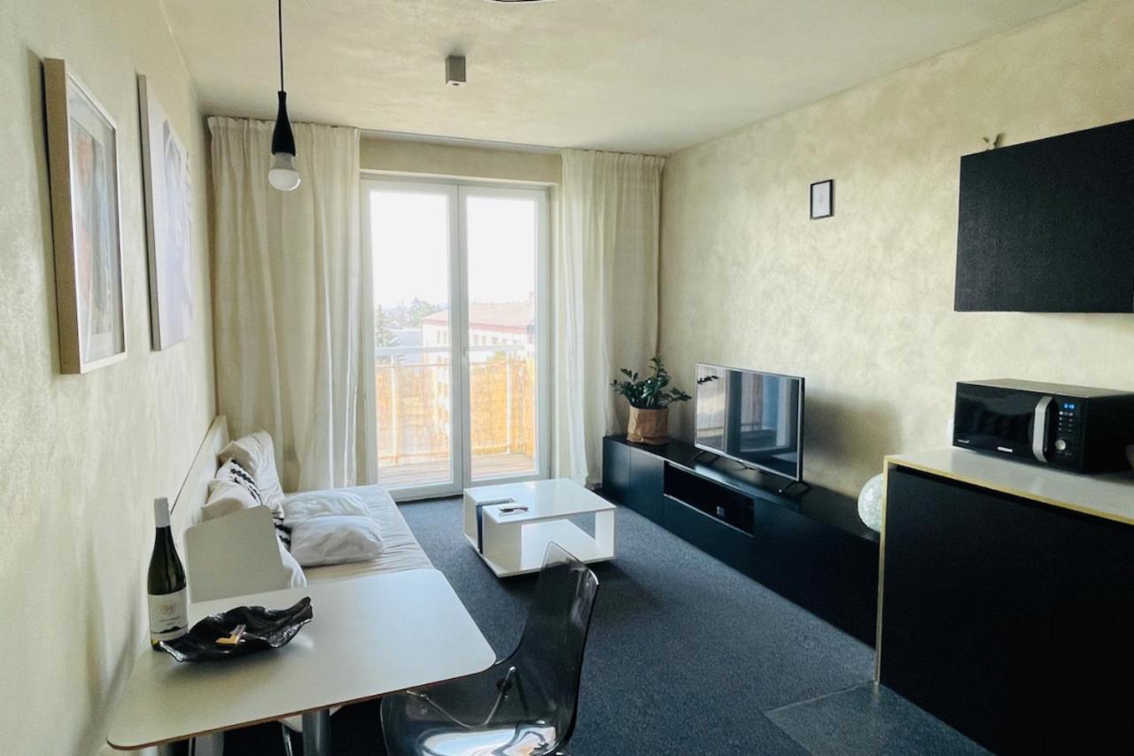 Cozy Apartment - Citycentre - Freeparking - Selfcheck-In Liptovsky Mikulas Ngoại thất bức ảnh