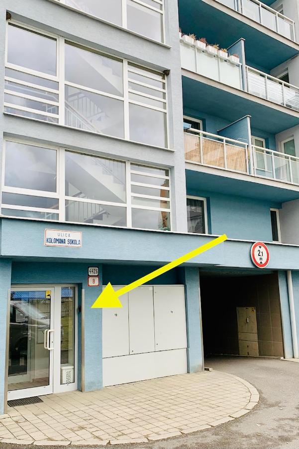 Cozy Apartment - Citycentre - Freeparking - Selfcheck-In Liptovsky Mikulas Ngoại thất bức ảnh